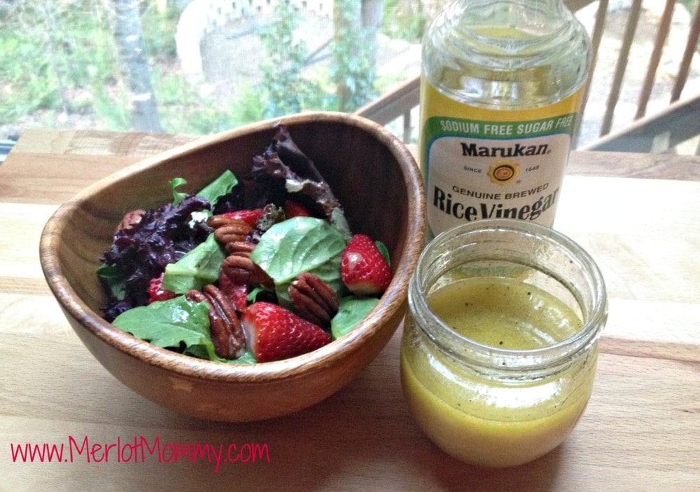 Pecan Strawberry Salad with Marukan Dijon Vinaigrette and #Giveaway