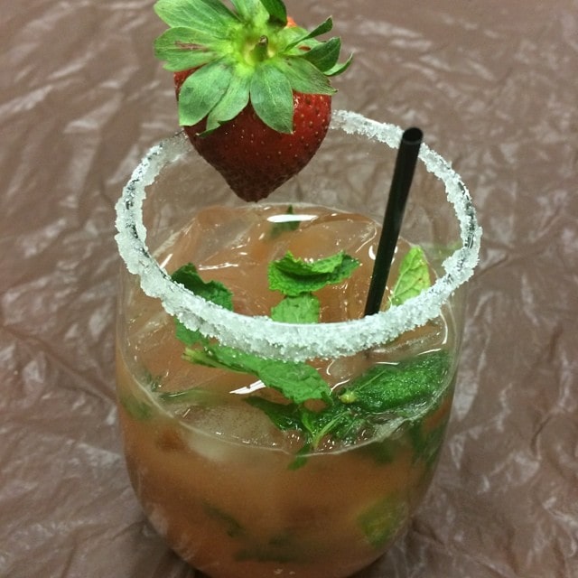 Strawberry Mojito Mocktails #TreeTopPlaydate