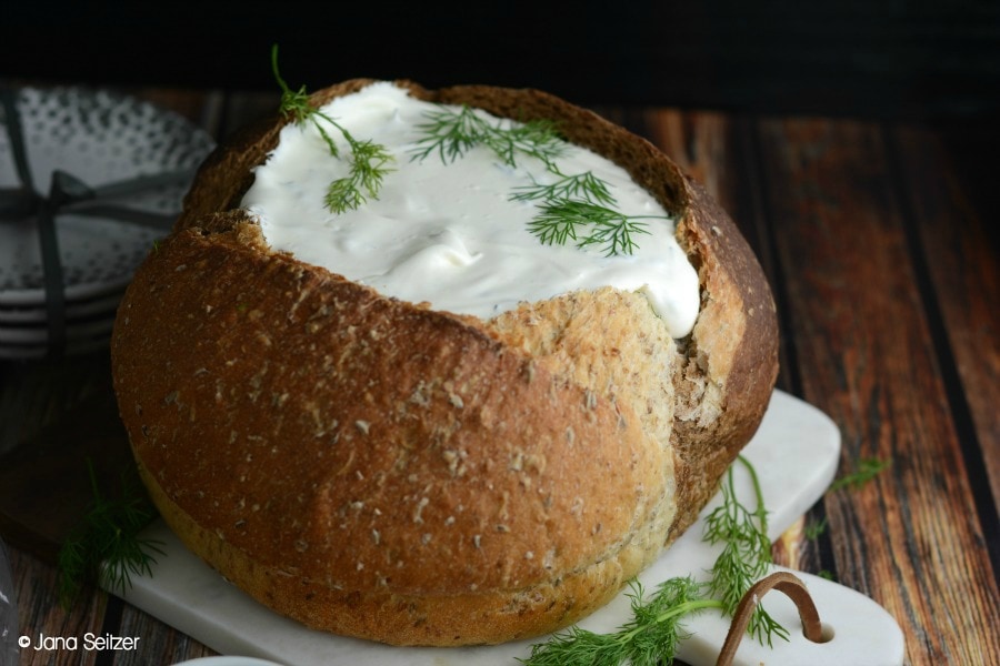 Dill Dip with Rye Bread