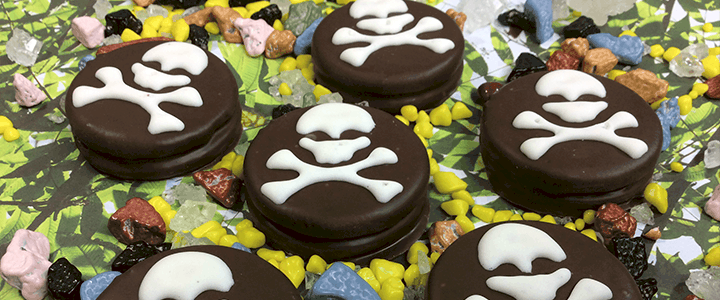 Pirate Dipped Cookies