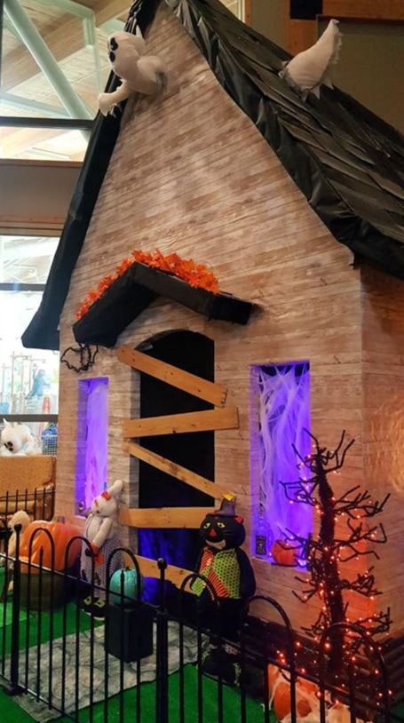 Howl-O-Ween House at Great Wolf Lodge