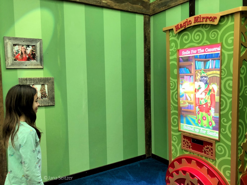 santa hq magic mirror