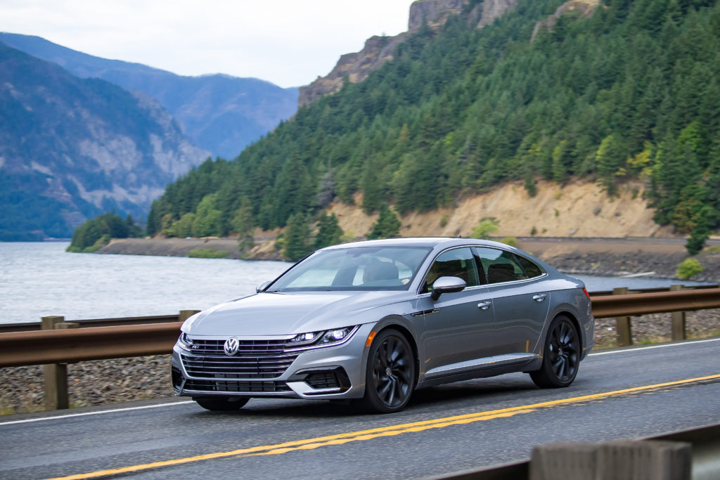Volkswagen Arteon 2.0 T SEL R-Line with 4Motion 2019