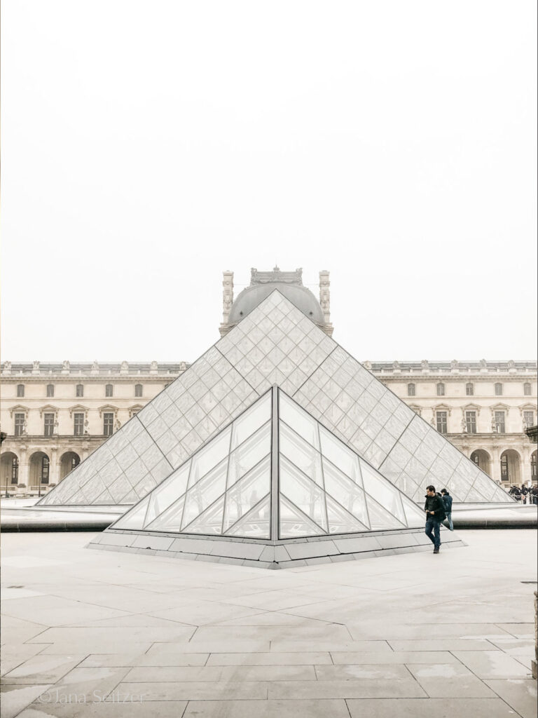 the louvre