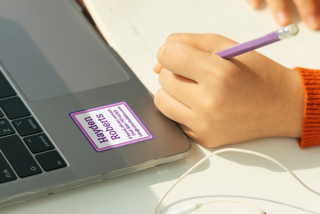 how to use personalized name labels name bubbles on a laptop