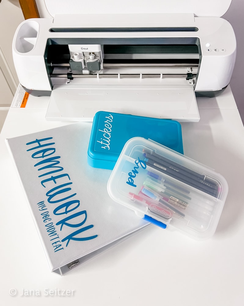 DIY personalized school supplies cricut vinyl