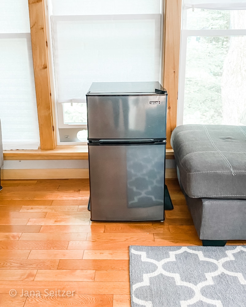 new air mini fridge