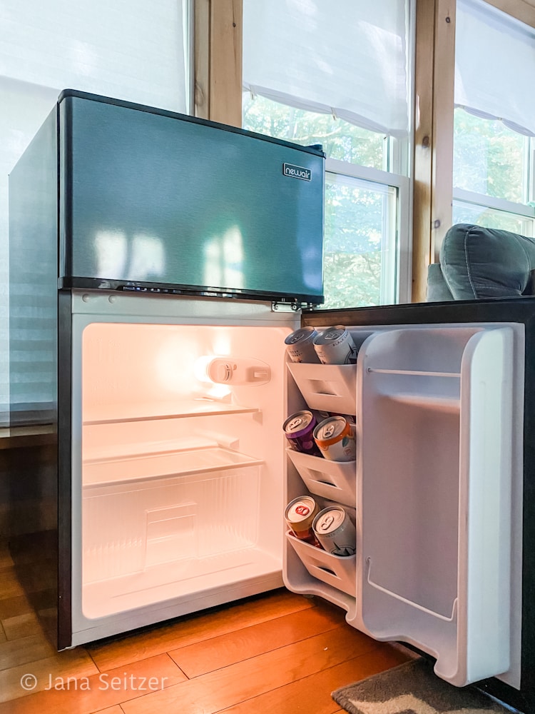 new air mini fridge